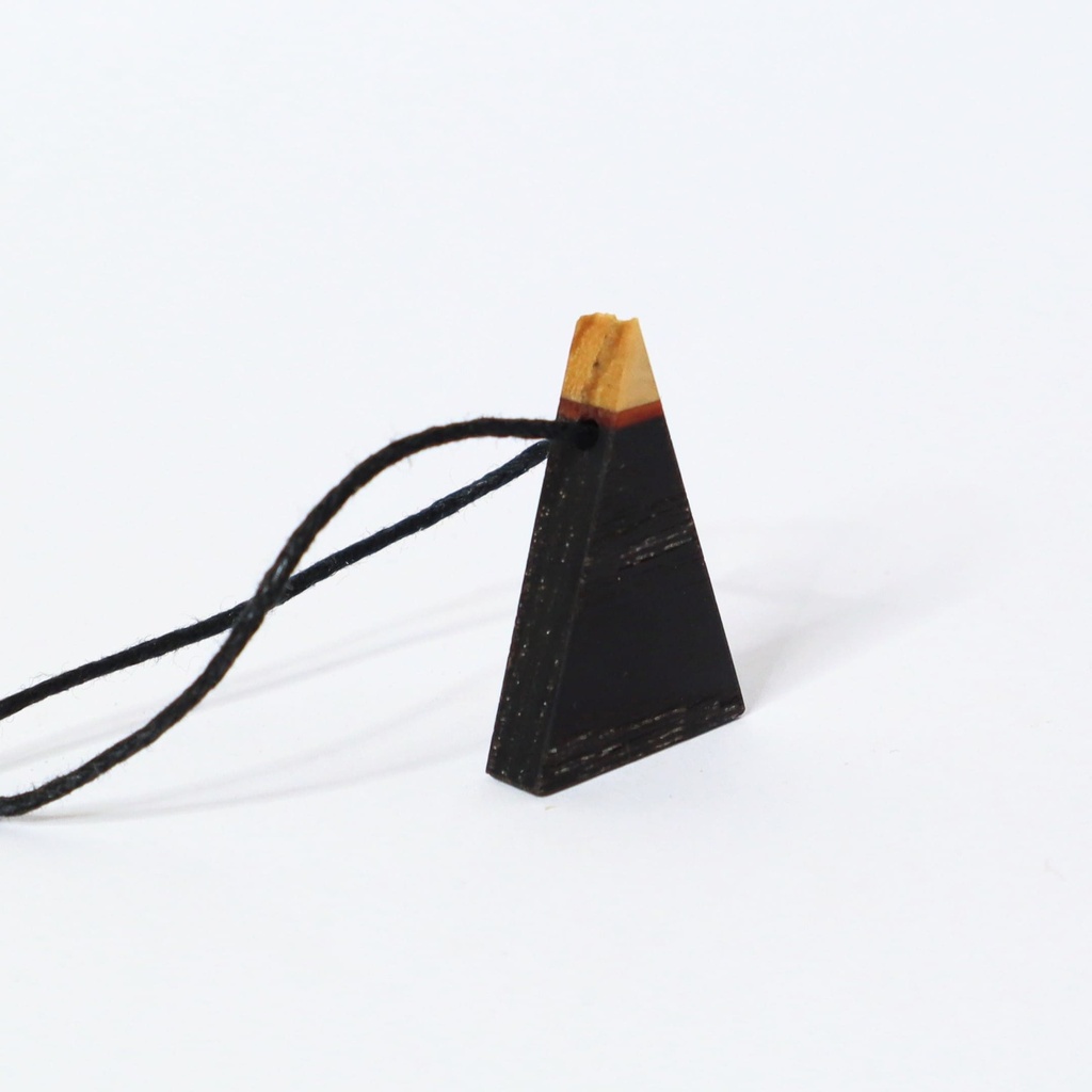 Pendentif - Triangle tricolore