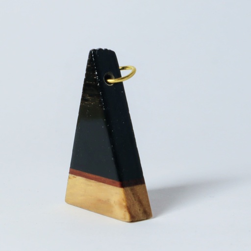 Pendent - Fin tricolor triangle varnished